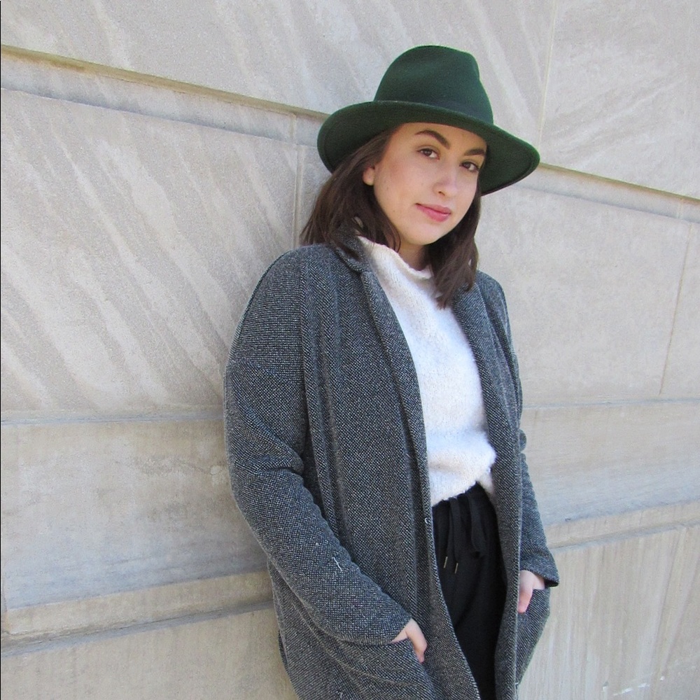 Meet your Posher, Zoe